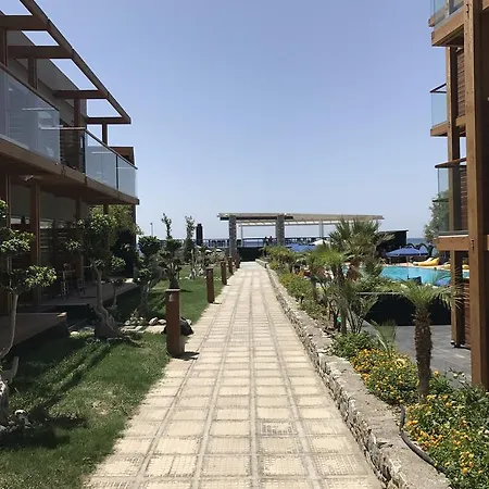 Privilege Beach Lardos